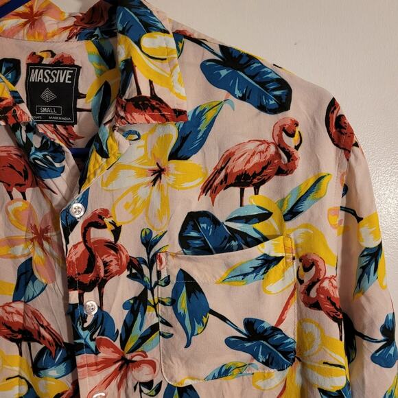 Massive Flamingo Hawaiian Shirt Mens Small - Fun Print Dadcore Nerdy Hipster - Picture 9 of 10